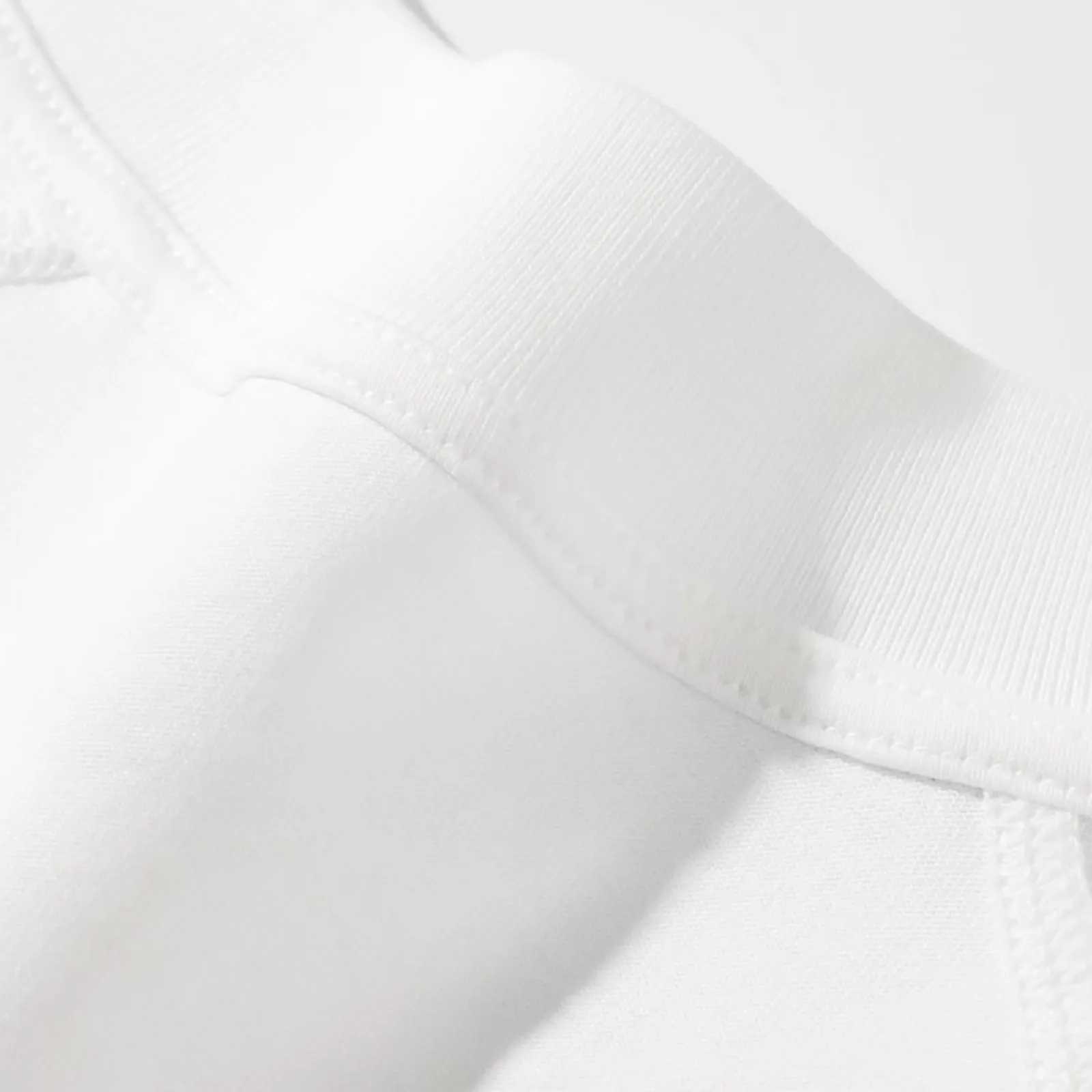Pleasures x Daft Punk コラボレーション - Streetwear Brand Collaborations のレビューと価格